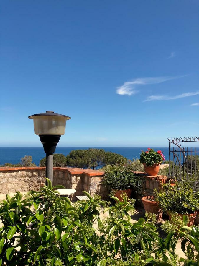 Casa Vela Bianca Mondello Addaura Apartment ปาแลร์โม ภายนอก รูปภาพ